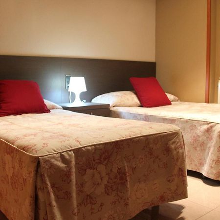 Hostal Cafeteteria Goya Barbastro Rum bild