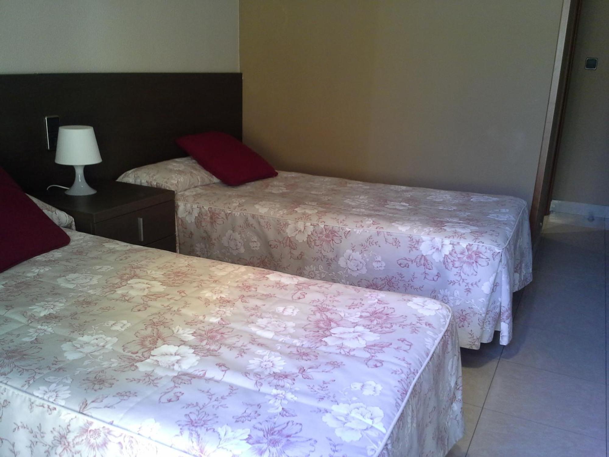 Hostal Cafeteteria Goya Barbastro Rum bild